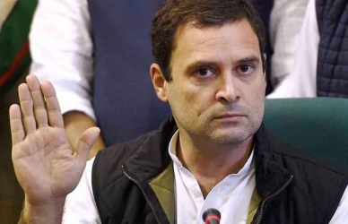 महात्मा गांधींचा भारत हवा की गोडसेचा हे जनतेनेच ठरवावं-राहुल गांधी
