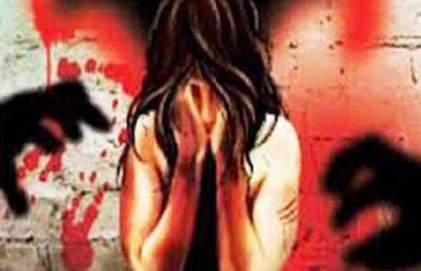 पाचगणीत घटस्फोटीत महिलेवर अत्याचार