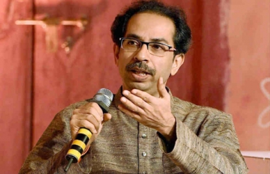 प्रशासन यंत्रणांचे ‘पायात पाय’ आल्यामुळे सीएसएमटी पूल दुर्घटना – उद्धव ठाकरे